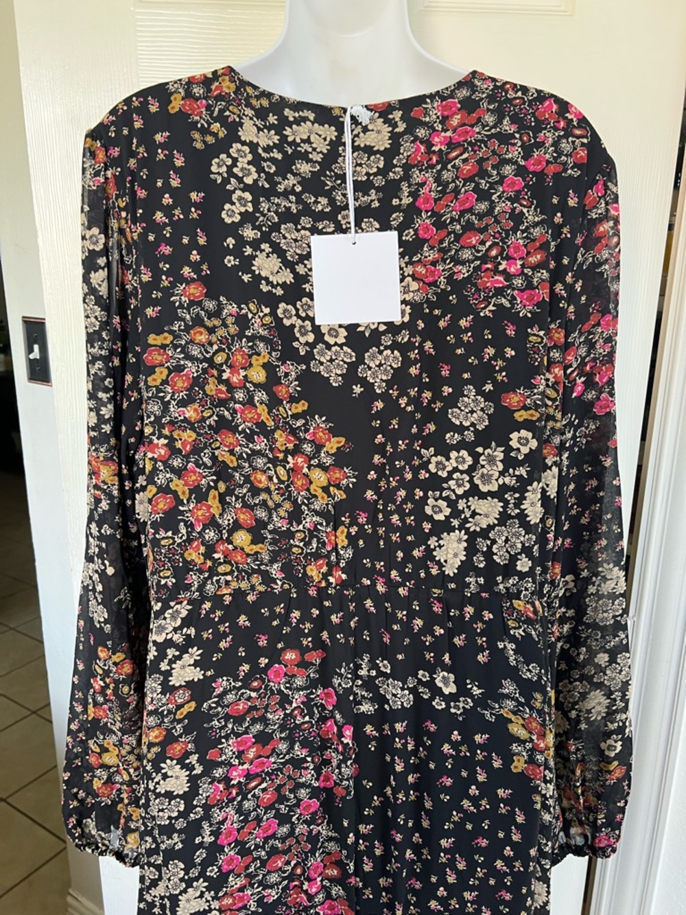 NWT Black Floral Chiffon V-Neck Long Sleeve Maxi Dress - Picture 9 of 14